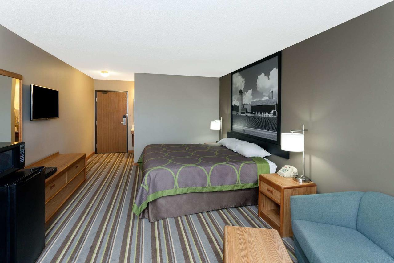 Super 8 By Wyndham Watseka Exterior foto